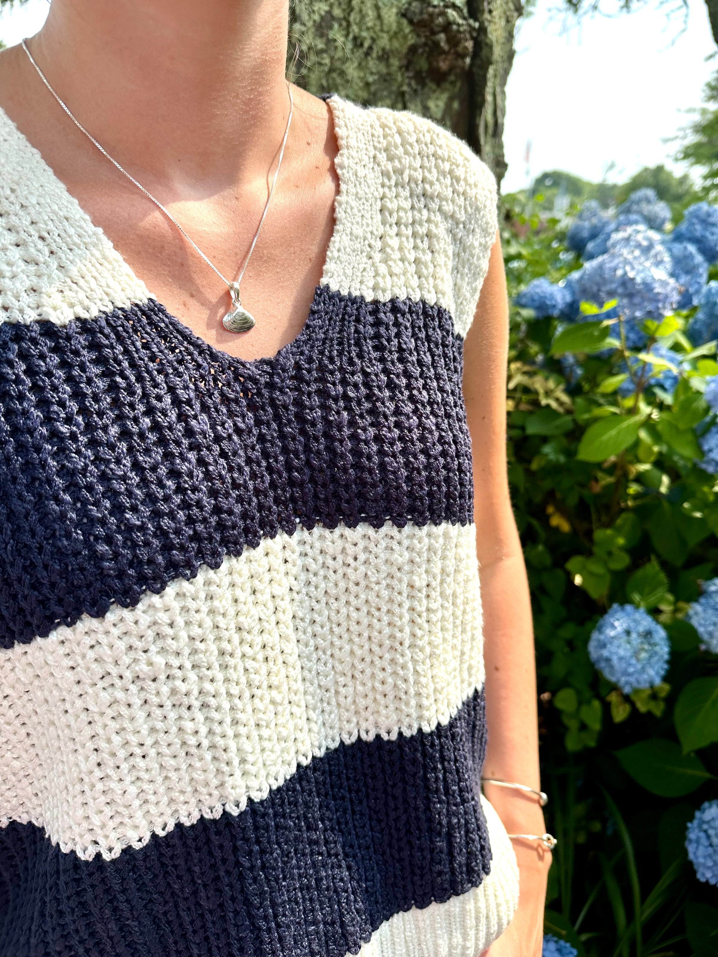 Small Clam Shell Pendant on Chain | The Gilded Oyster