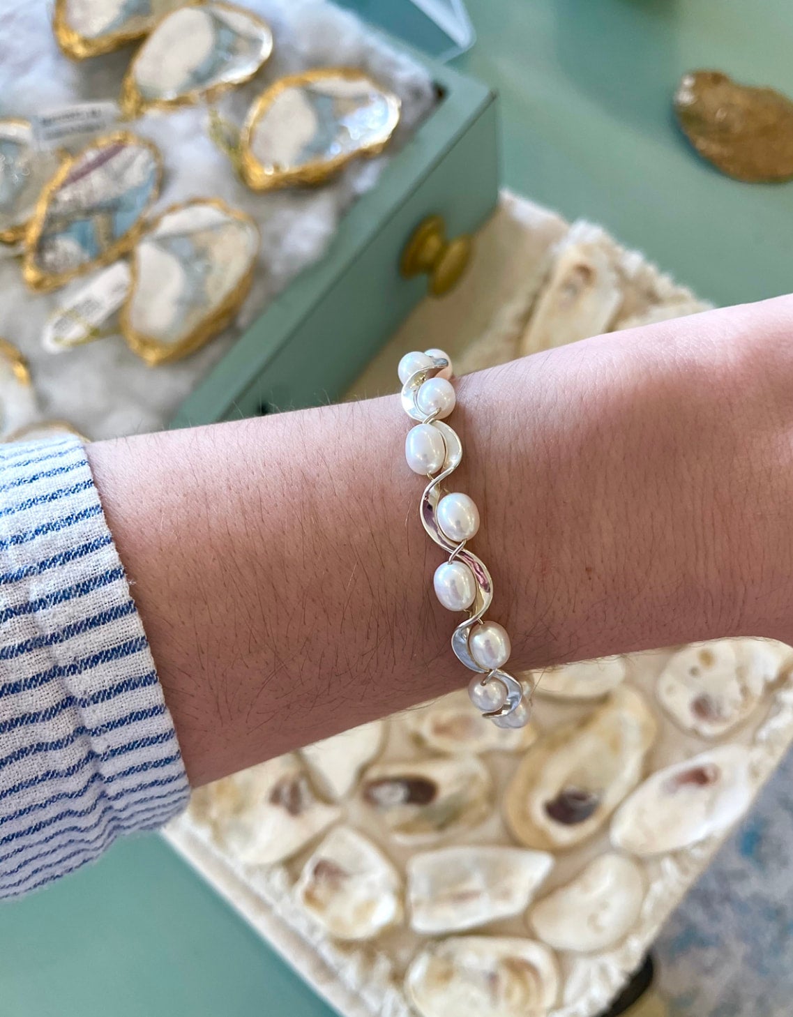 Freshwater store pearl bracelet
