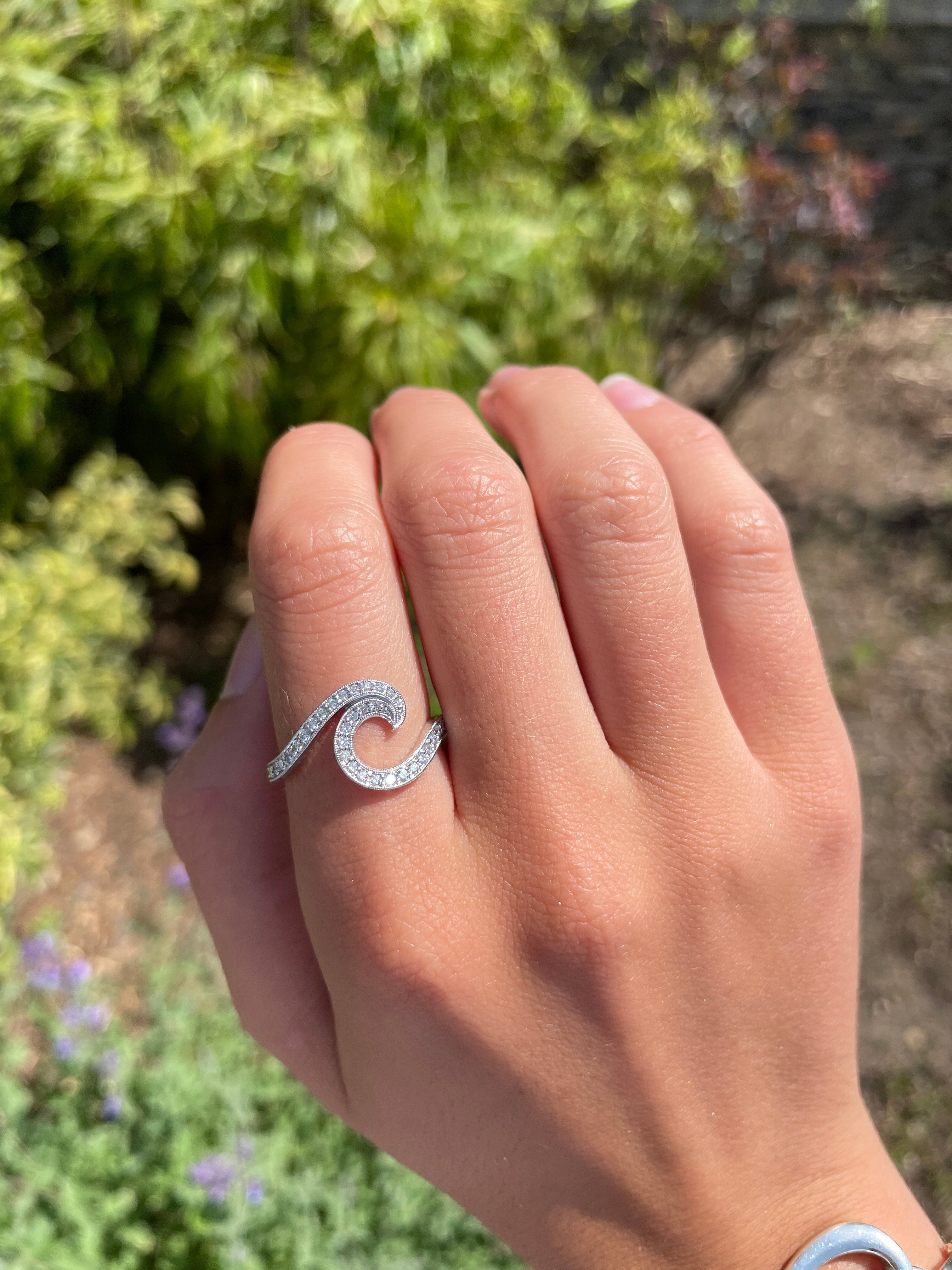 Amazon.com: 14K Gold Filled Wave Ring/surf ring/ocean wave ring/ocean ring/surfer  girl ring/stacking rings/minimalist jewelry/beach jewelry/silver wave ring/gold  wave ring/925 Sterling Silver/14K Rose Gold Filled : Handmade Products