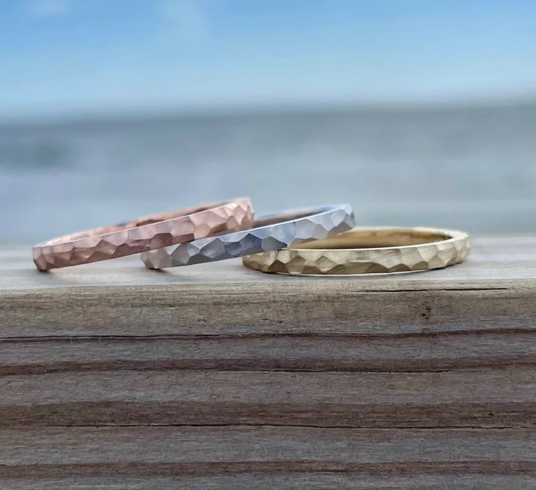 Ripple Band in 14K Satin & Hammered Finish Gold | The Gilded Oyster