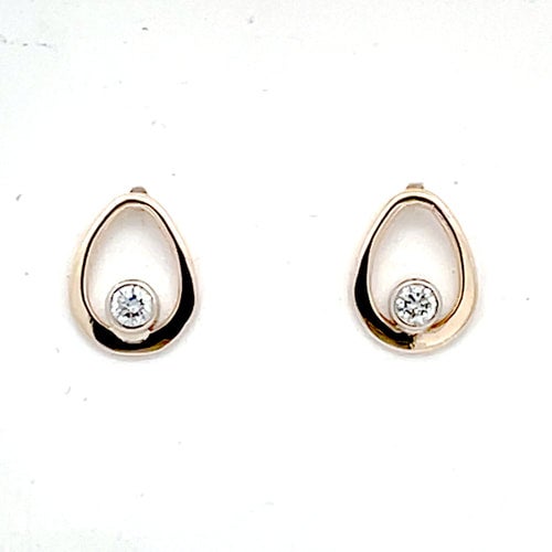 14kt white gold diamond teardrop stud earrings